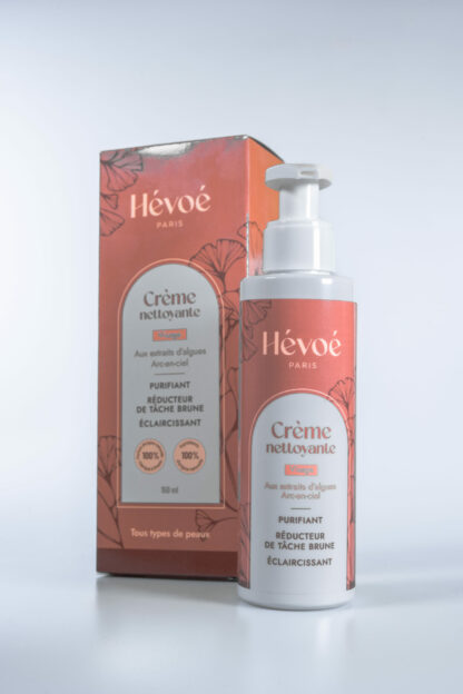 Crème Nettoyante Hévoé 100 % naturelle, flacon pompe 150 ml et boîte cartonnée élégante, soin vegan purifiant aux algues arc-en-ciel pour tous types de peaux.